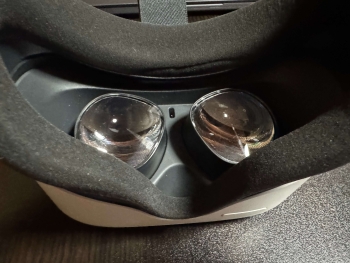 VRAV再生中のMeta Quest2の画像