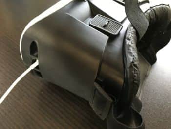 ダイソー「VR MEGA」に充電ケーブル装着