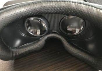 エレコムVRゴーグルピント調節独立する