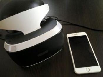 PSVR本体とiPhone 7Plus