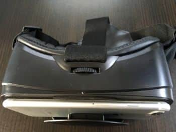 VRG 7インチ対応ゴーグルにiPhone7plus装着した上部